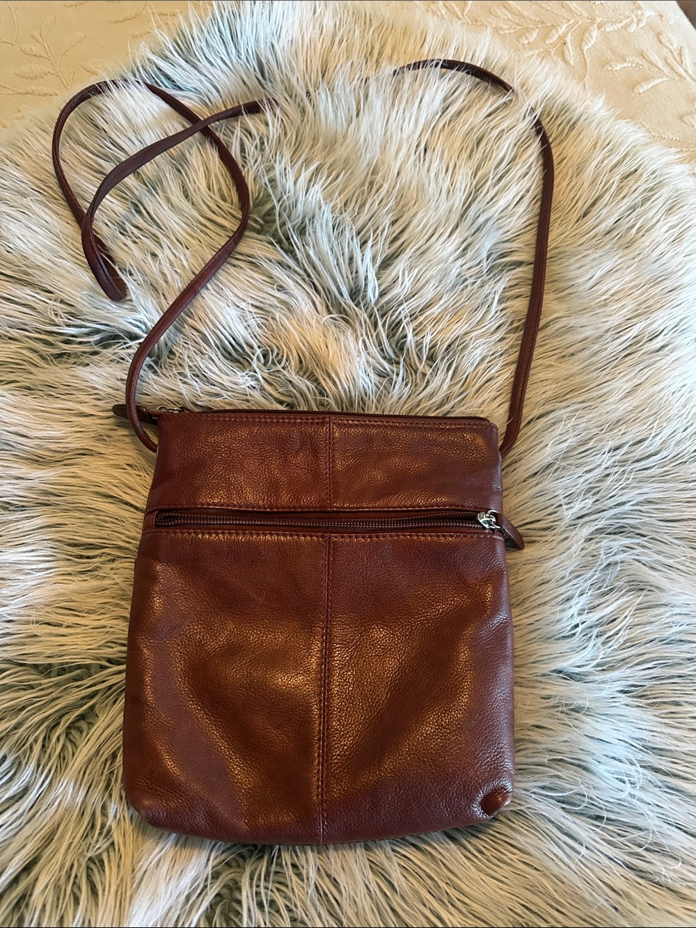 Ili New York Brown Leather Crossbody Bag - Classic Women's Shoulder Bag